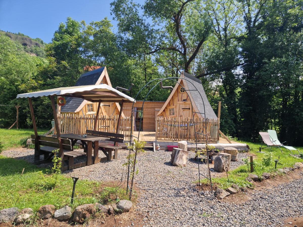 Les Cabanes Feeriques Du Cheix Saint-Diery Eksteriør billede